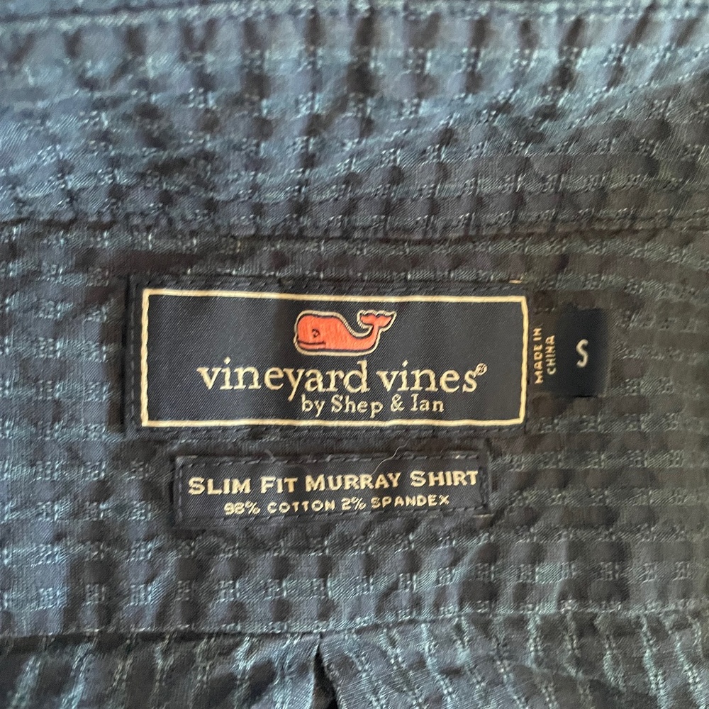Vineyard Vines button down sz. S